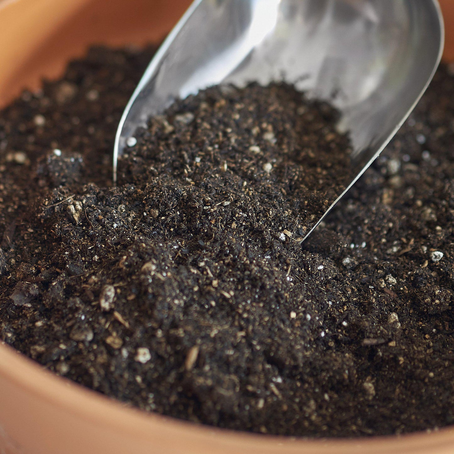 Indoor Plant Potting Soil - Puck